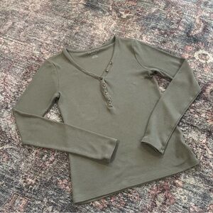 American Eagle Henley